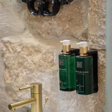 Design Anima Mundi Citycentre Right Next To Diocletian's Palace Guest house